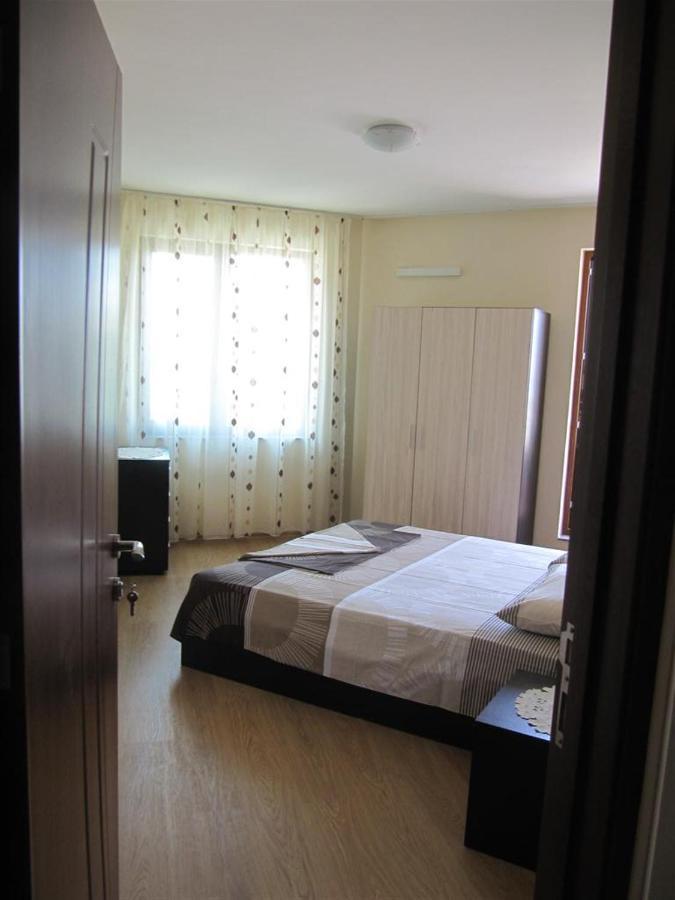 Rayski Zalez Pomorie Bagian luar foto